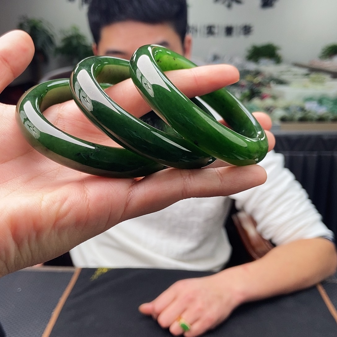 和田玉未镶嵌手镯53-59颜色多样性发拍一发一