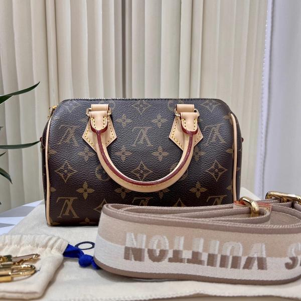 大吉中古/LV speedy20斜挎包奶茶肩带