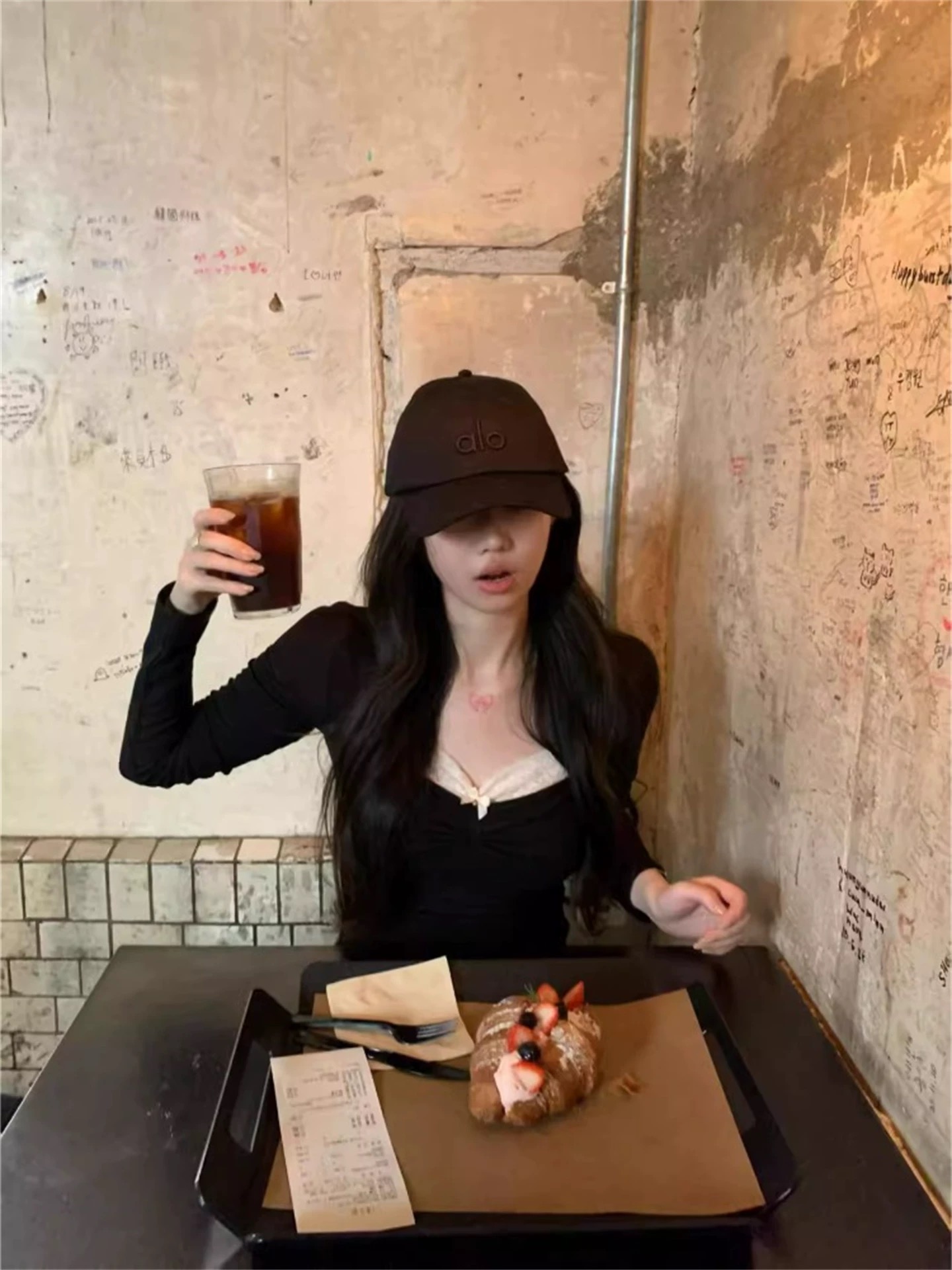 现 纯欲辣妹风蕾丝方领长袖t恤女秋冬收腰内搭设计感上衣#8421