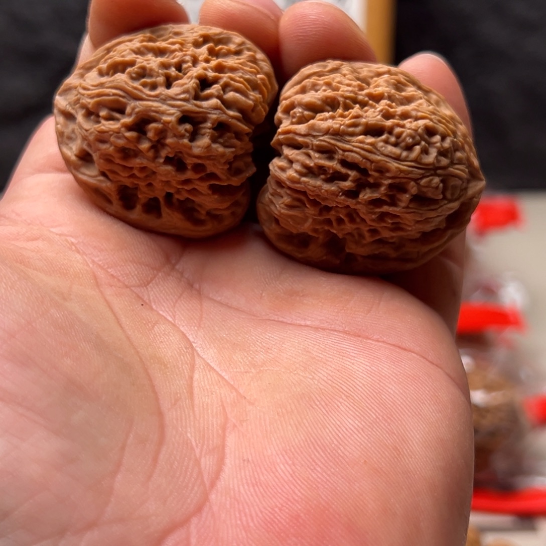 执***%文玩核桃把件南疆38