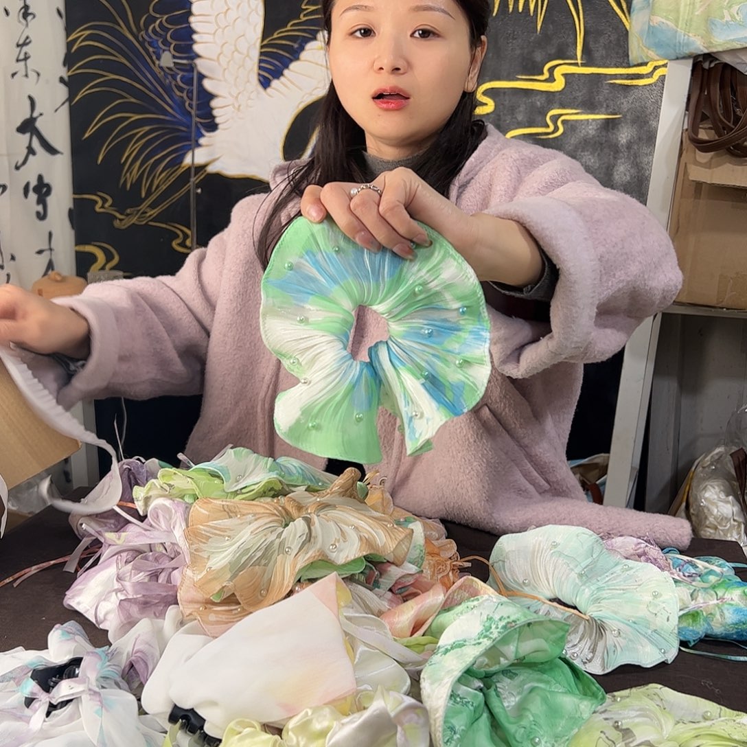 想****475百褶发圈不退不换