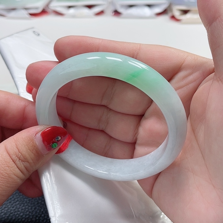 翡翠手镯未镶嵌缅甸翡翠手镯59圈