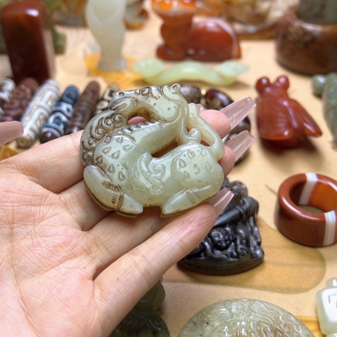 【闪购商品】蛇纹石玉颈饰未镶嵌
