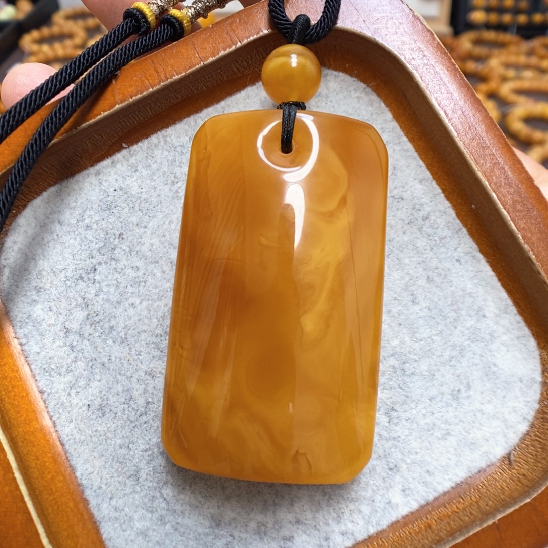 蜜蜡颈饰未镶嵌蜜蜡