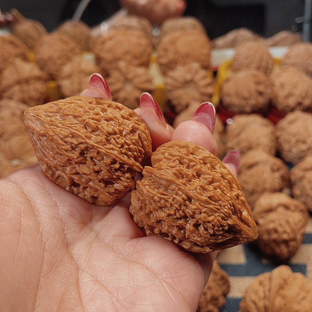 吊坠文玩核桃天****练33塔尖15