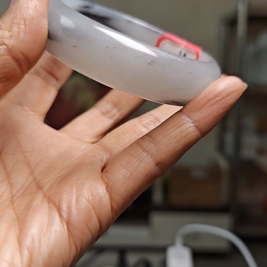 9K金镶嵌手镯石英质玉香****?