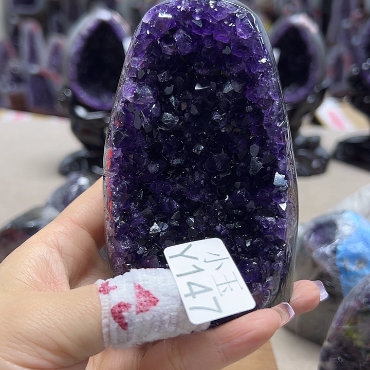 大型摆件（非配饰）未镶嵌水晶摆件