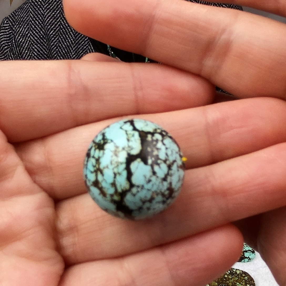 绿松石未镶嵌原矿