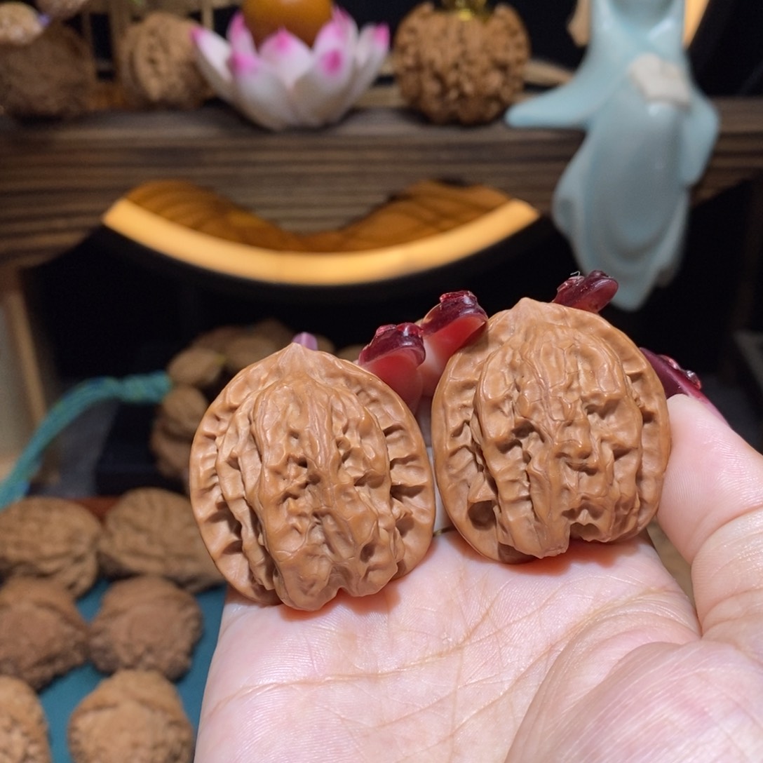 文玩核桃吊坠35磐石