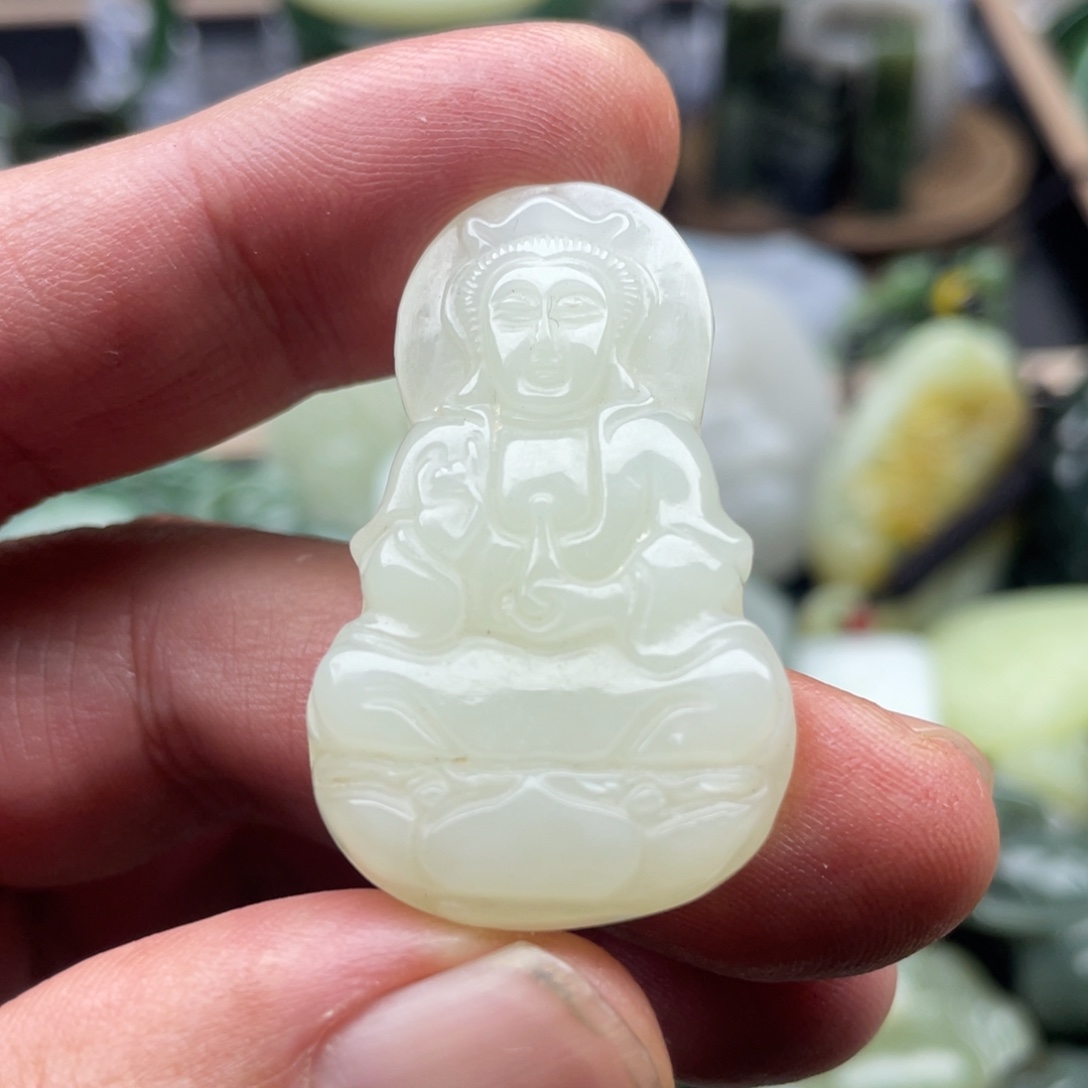 和田玉未镶嵌颈饰