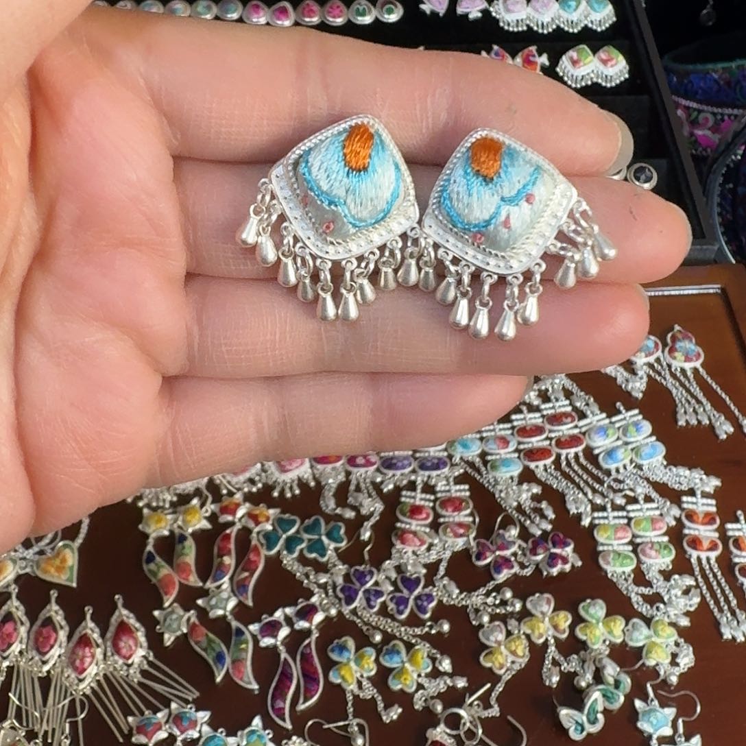 织绣民族风刺绣耳环