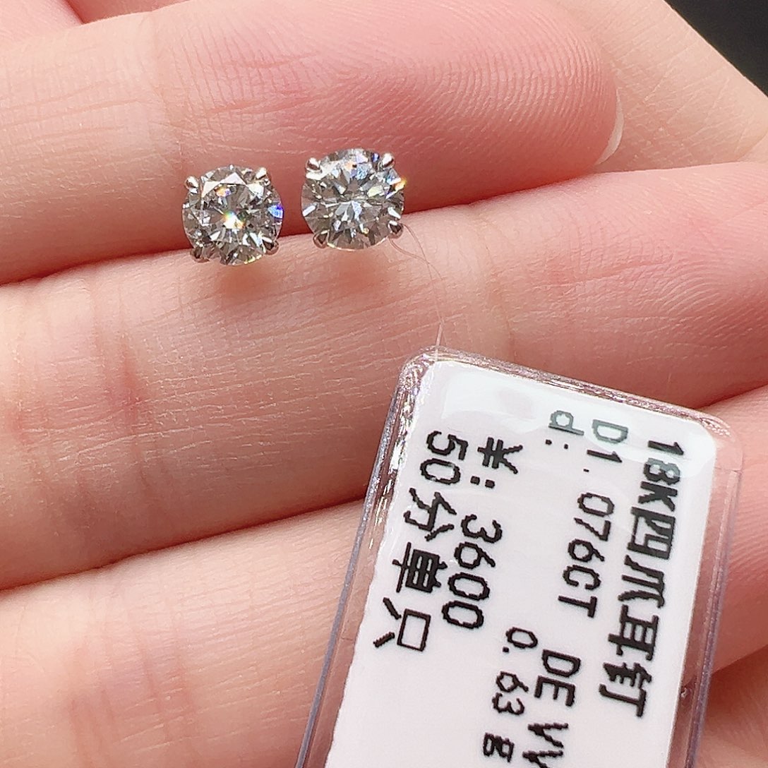 实验室培育钻石套链18K金镶嵌单颗50分，一对四爪耳钉k白