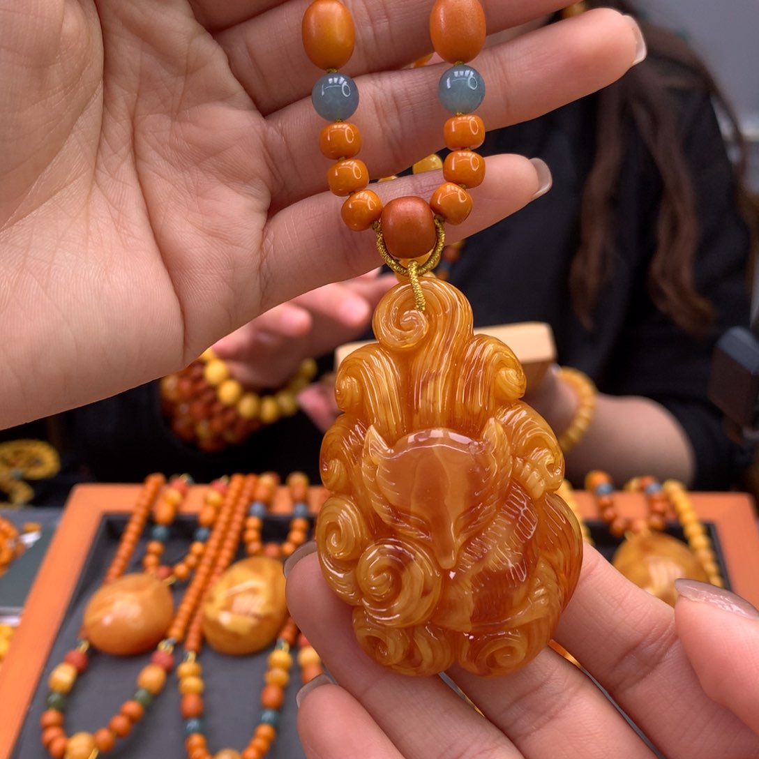 蜜蜡颈饰未镶嵌天然