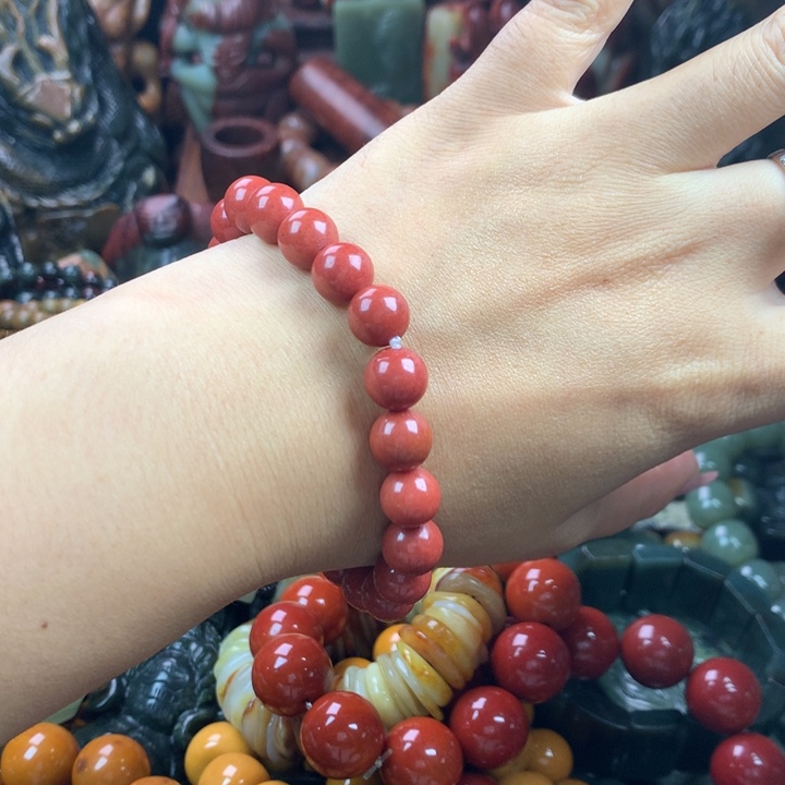 透闪石质玉未镶嵌珠宝奇石