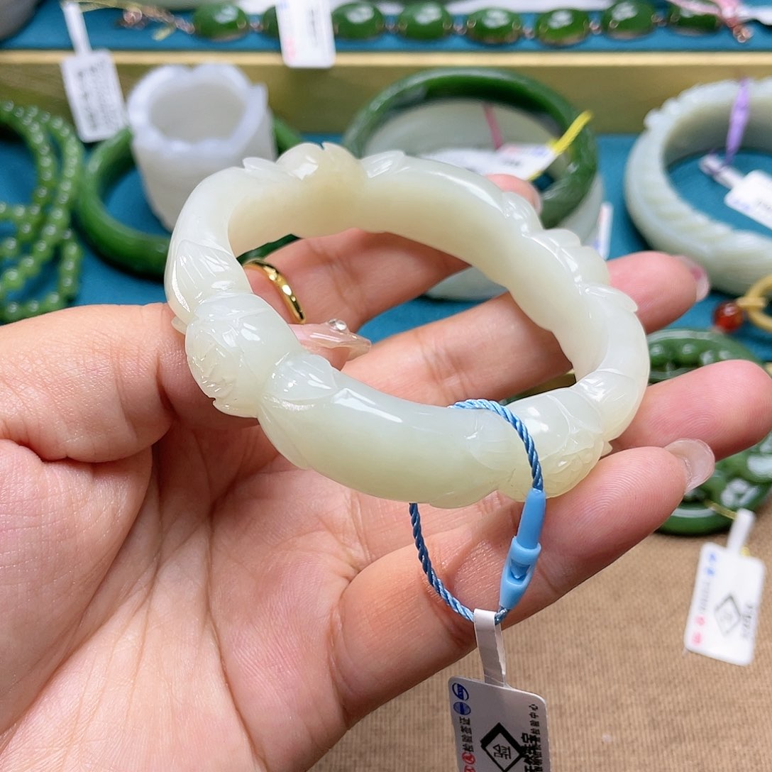 【闪购商品】和田玉手镯5354圈口120未镶嵌
