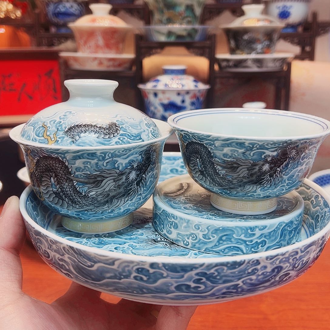 时尚是反反复复的丰富的反反复复方法反反复复