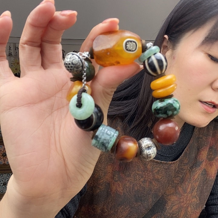 未镶嵌蜜蜡手串手串