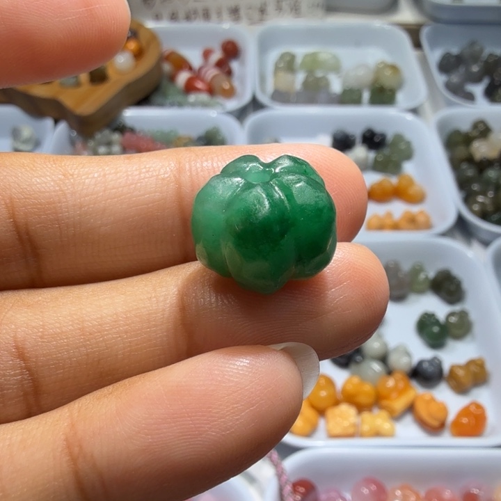 和田玉未镶嵌珠宝半成品