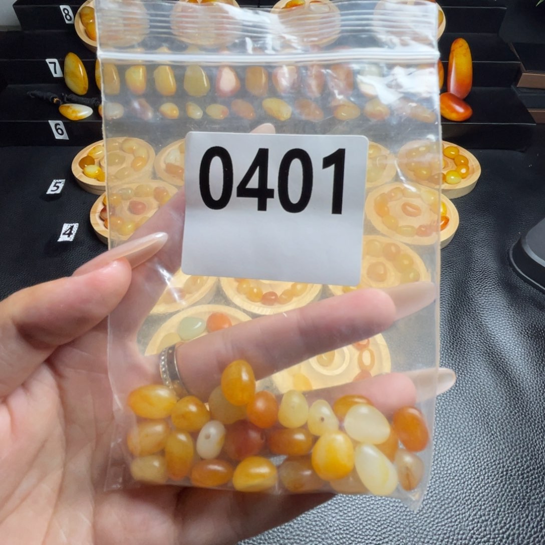 和田玉未镶嵌吊坠(不含链)傻****唧