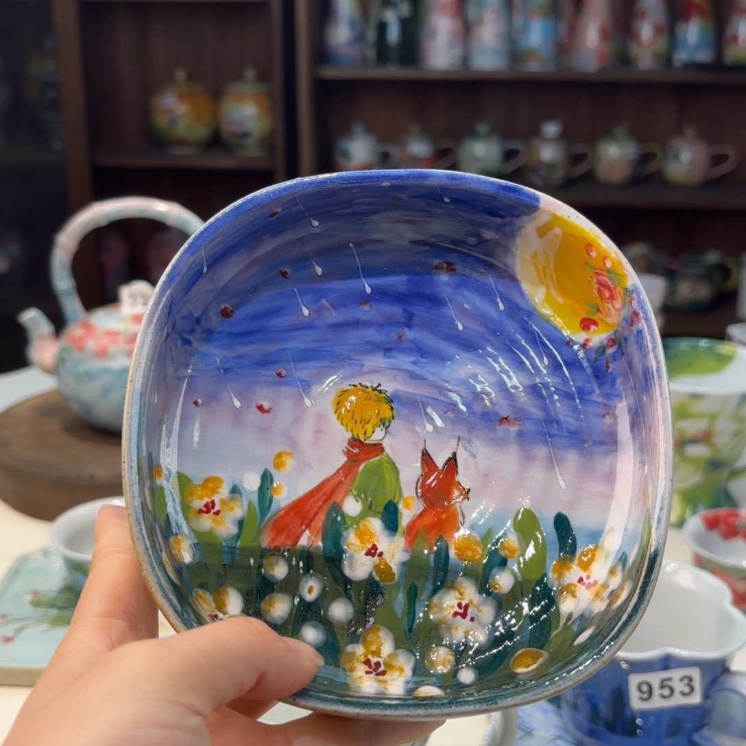 瓷片兔兔的小可爱太