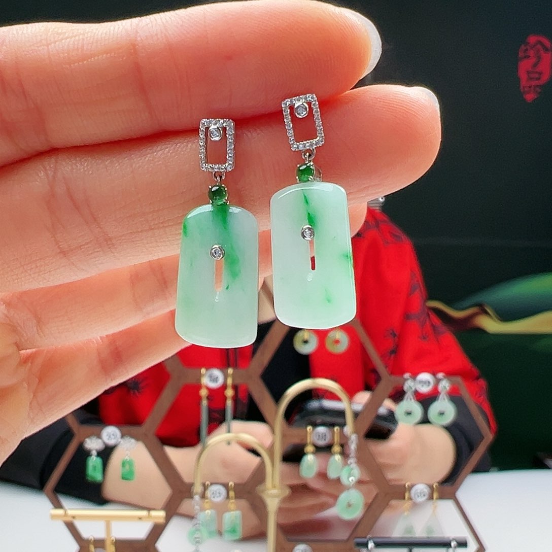 翡翠耳饰18K金镶嵌天然翡翠