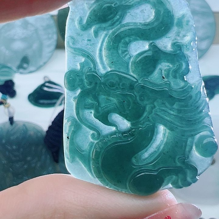 翡翠吊坠(不含链)未镶嵌多样化发货