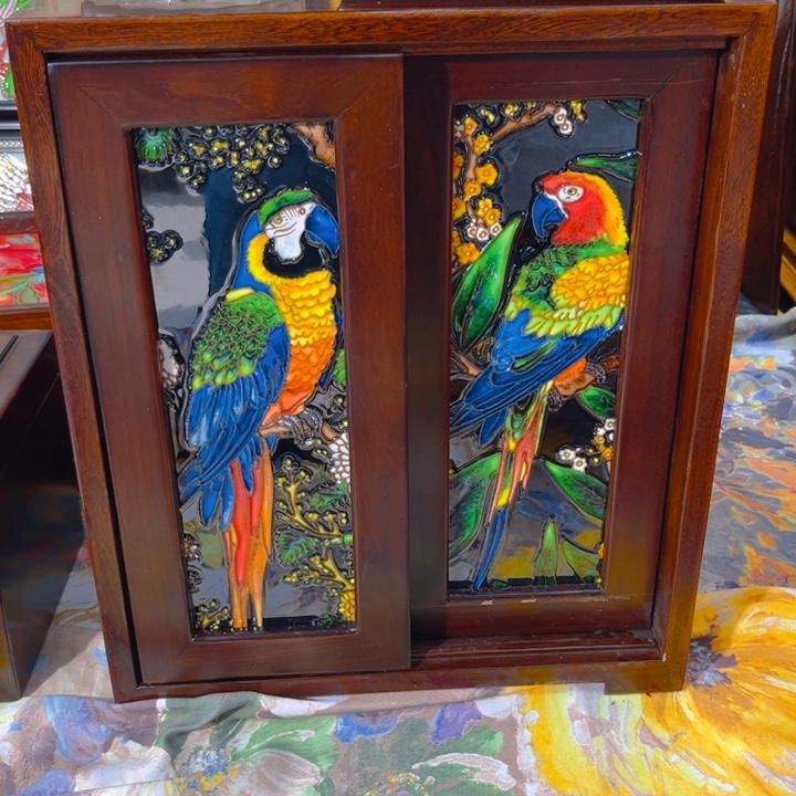 加大款瓷板画艺术作品三层柜子微瑕划痕