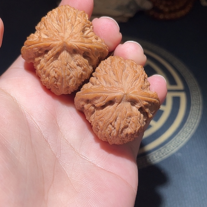 愚***文玩核桃吊坠41尺寸