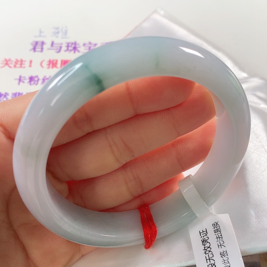 翡翠手镯未镶嵌 正圈①④④