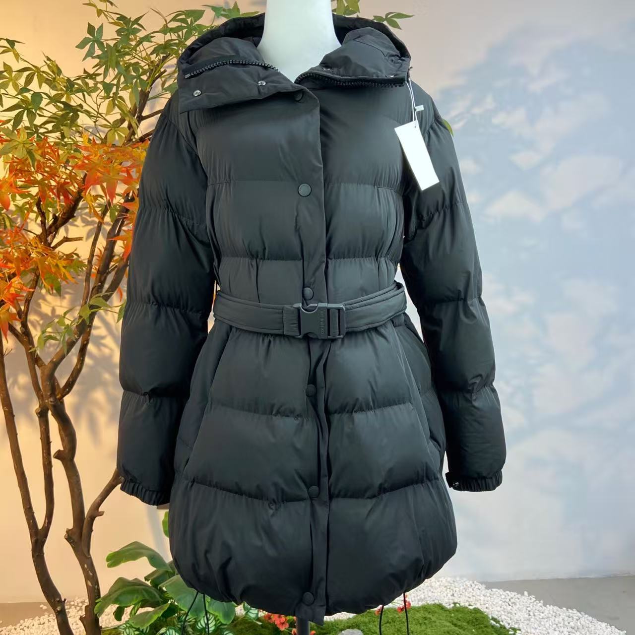 未使用 DIOR/迪奥 2509103/S码/纯色机能风束腰中长款羽绒服