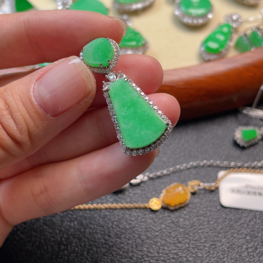 翡翠吊坠(不含链)银S925镶嵌