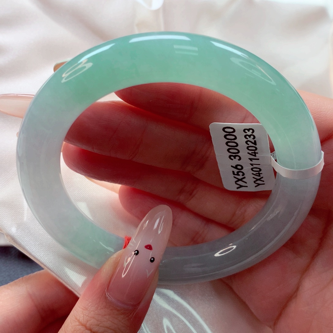 翡翠未镶嵌手镯（圆镯）22（6号）