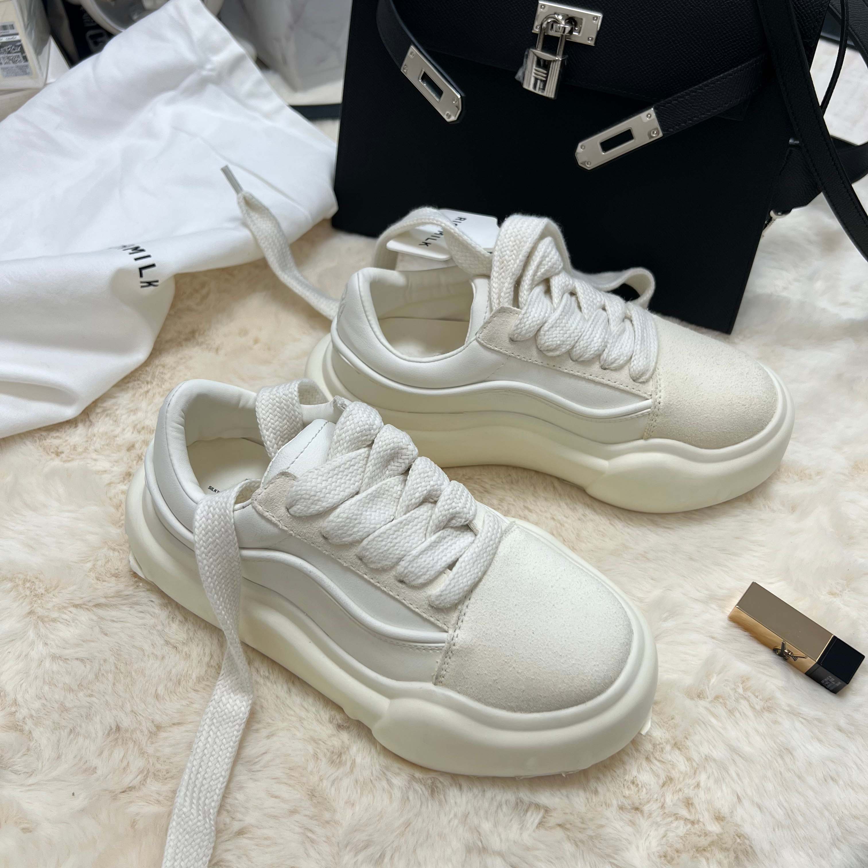 钱嘟嘟精品女鞋休闲百搭时尚潮流增高小白鞋 调性极好