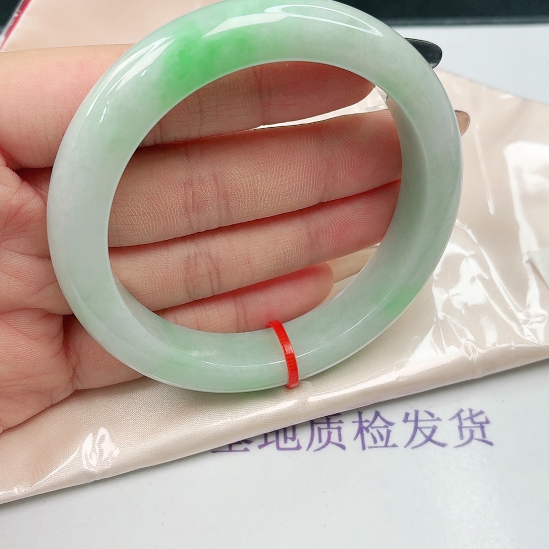 未镶嵌手镯翡翠翡翠