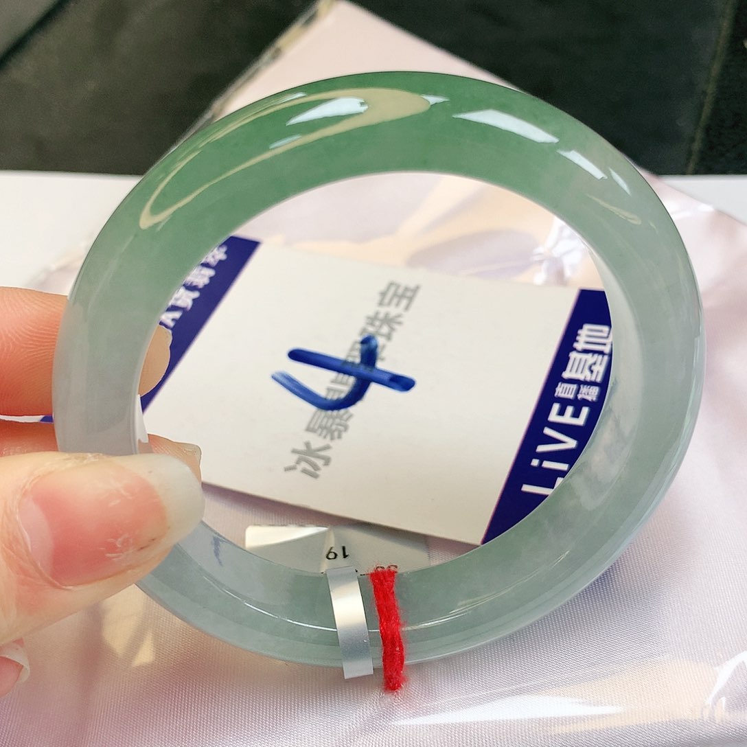 翡翠手镯未镶嵌缅甸天然a货翡翠