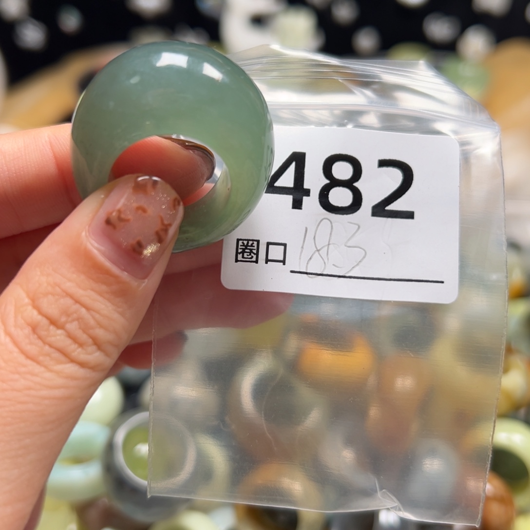 崽***崽蛇纹石玉未镶嵌戒指
