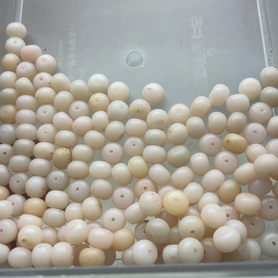 小***～吊坠白玉菩提瑕疵12粉苹果150颗