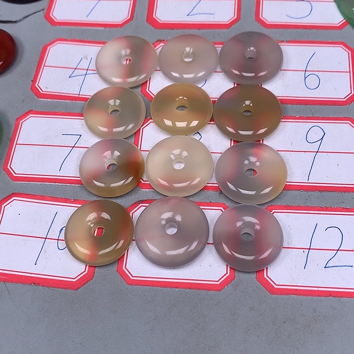 笑***生玛瑙/玉髓未镶嵌颈饰