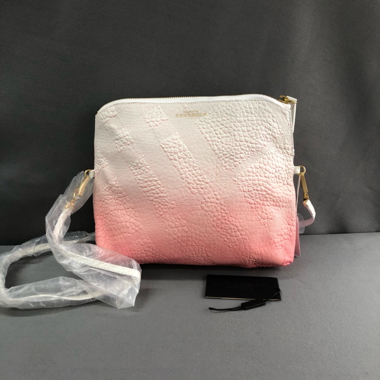 95新 BURBERRY/博柏利 拾锦奢品 巴宝莉粉白渐变单肩包