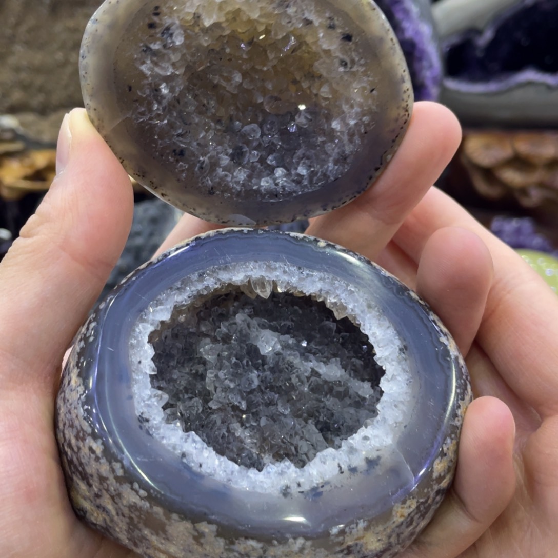 玛瑙/玉髓未镶嵌珠宝奇石