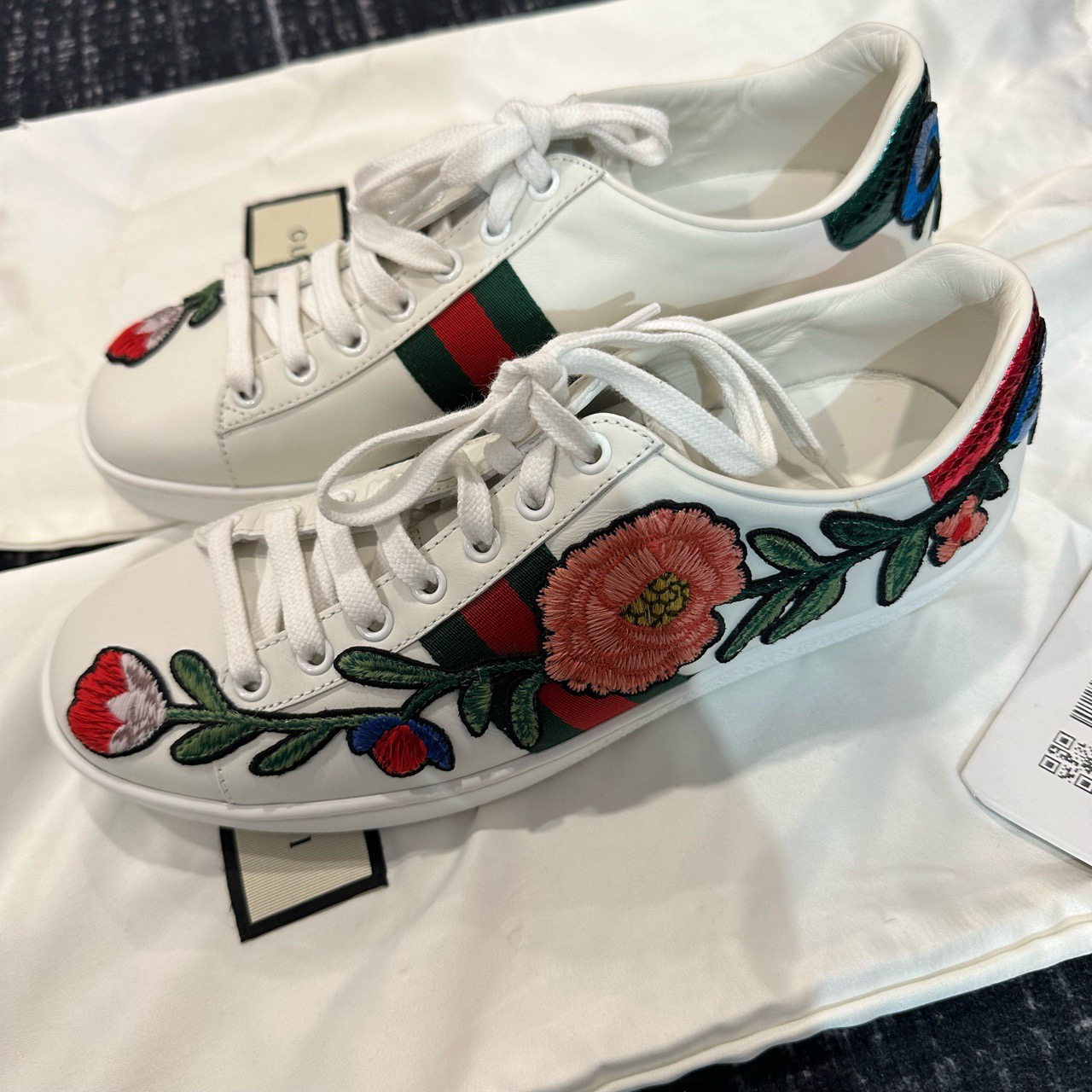 全新未使用 GUCCI/古驰 皮革 圆头低帮 时尚板鞋 41.5码