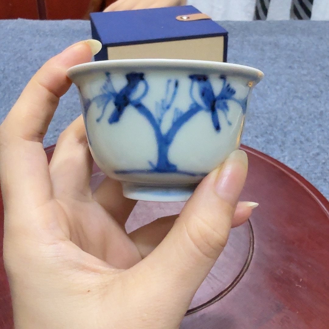 设***师瓷片青花杯子一件完整完整