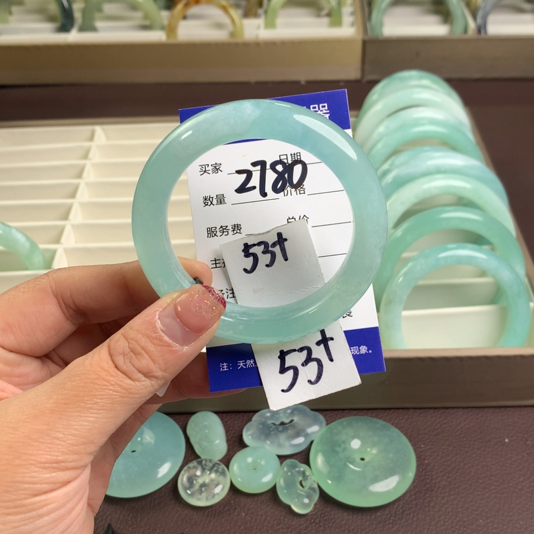 蛇纹石玉手镯未镶嵌2780