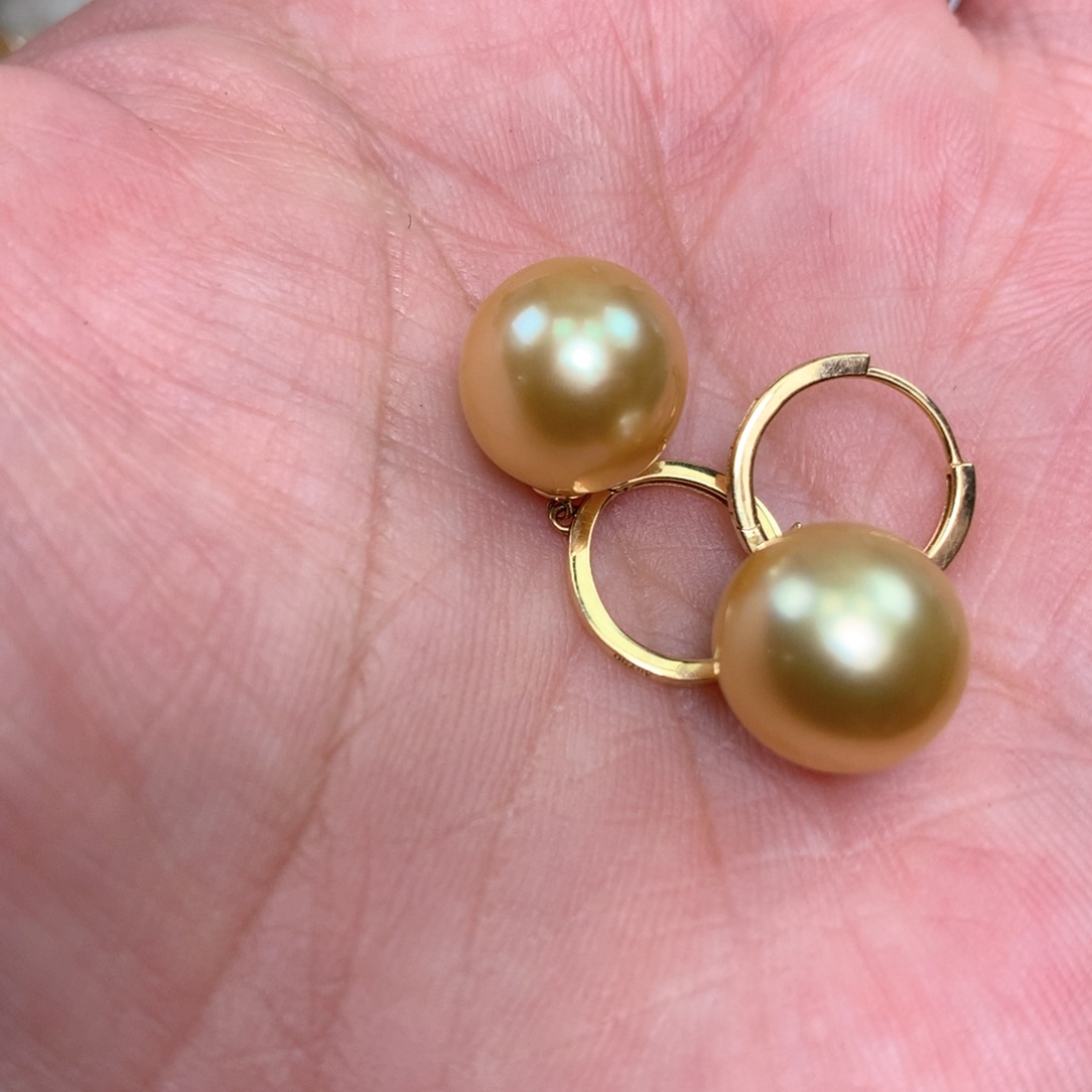 海水珍珠耳饰18K金镶嵌