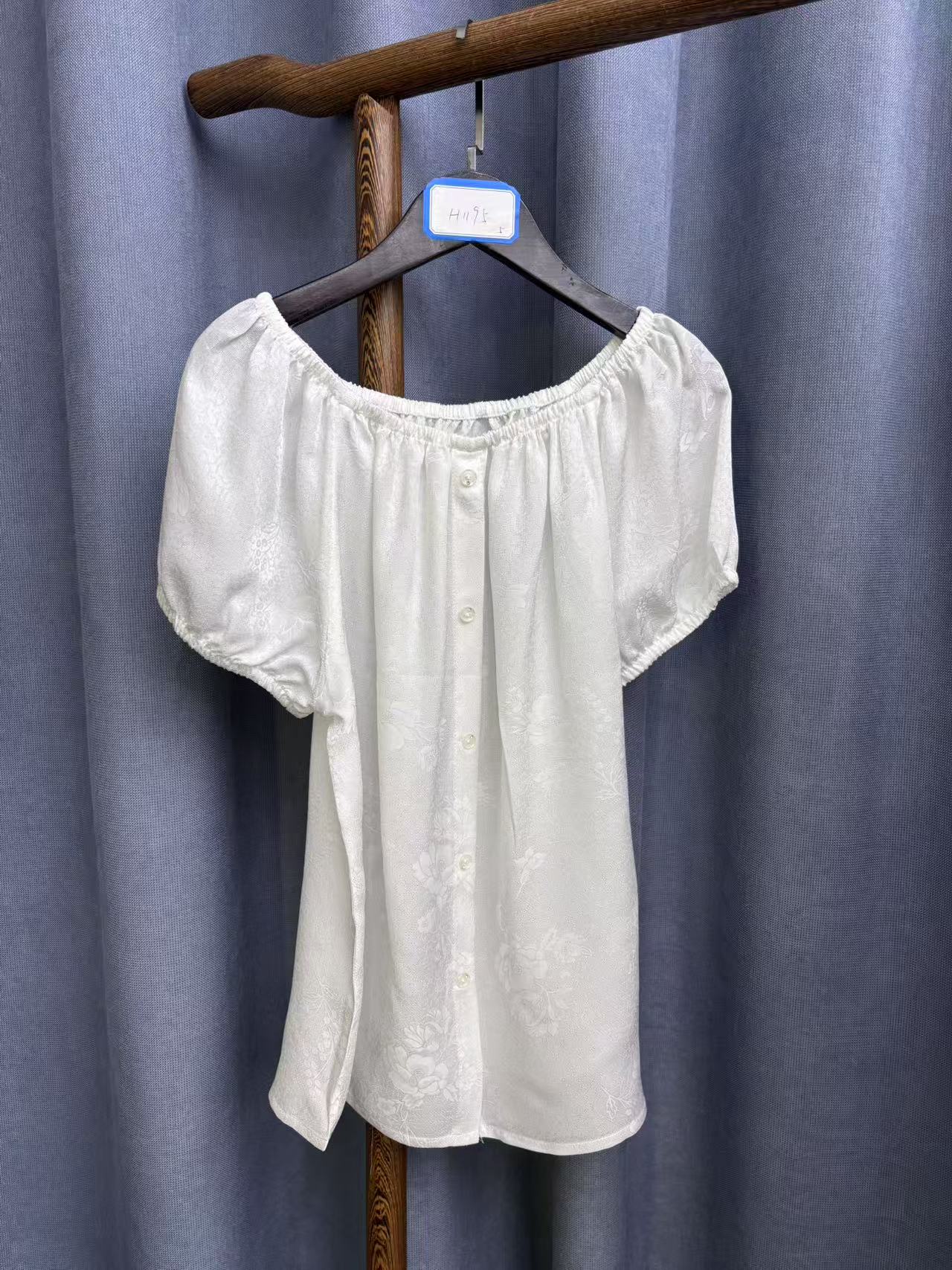 2025夏季新款时尚气质甜美桑蚕丝素绉缎一字肩上衣女A015