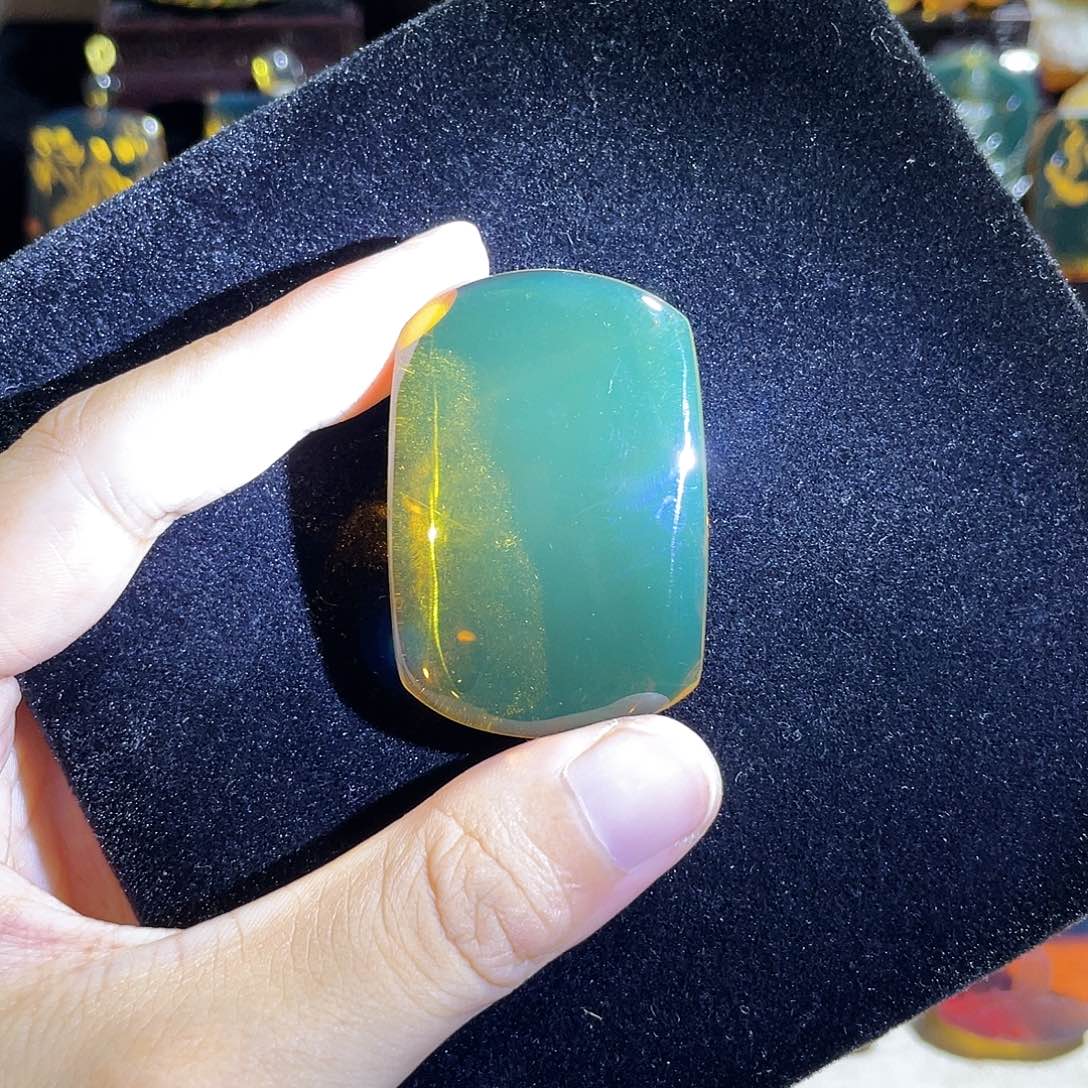 未镶嵌颈饰琥珀蓝珀净水无事牌吊坠