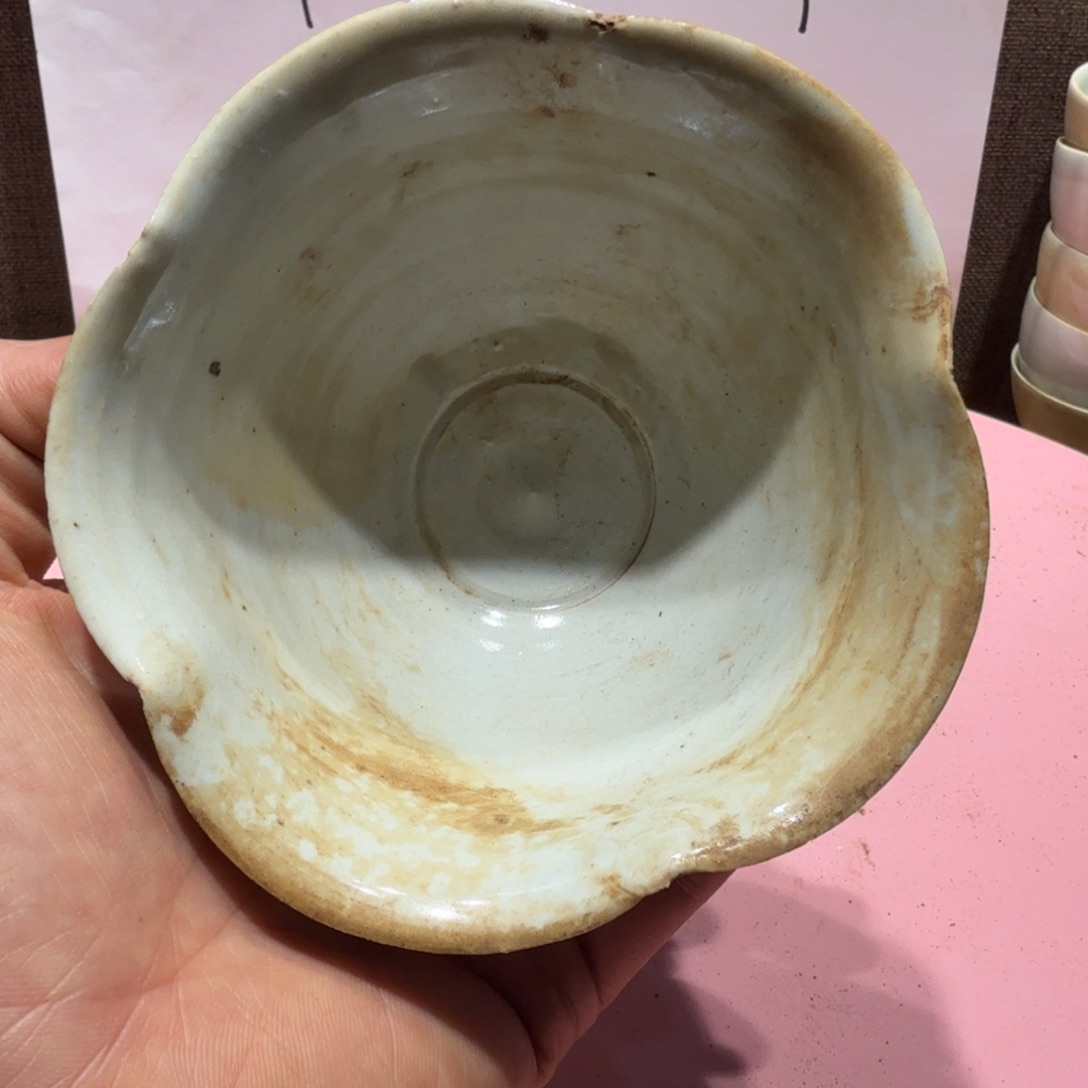 陶其他漂亮的小瓷瓶子