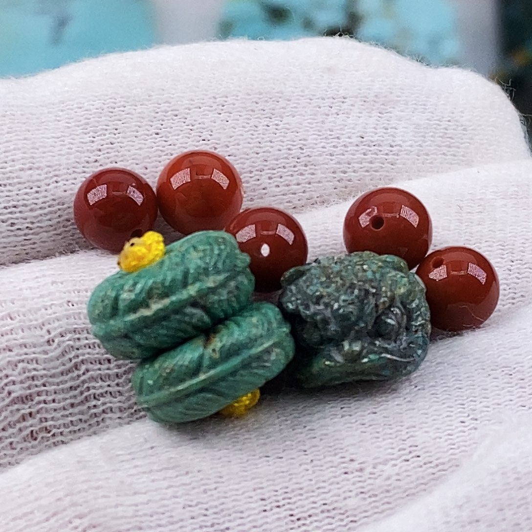 南红玛瑙未镶嵌珠宝奇石