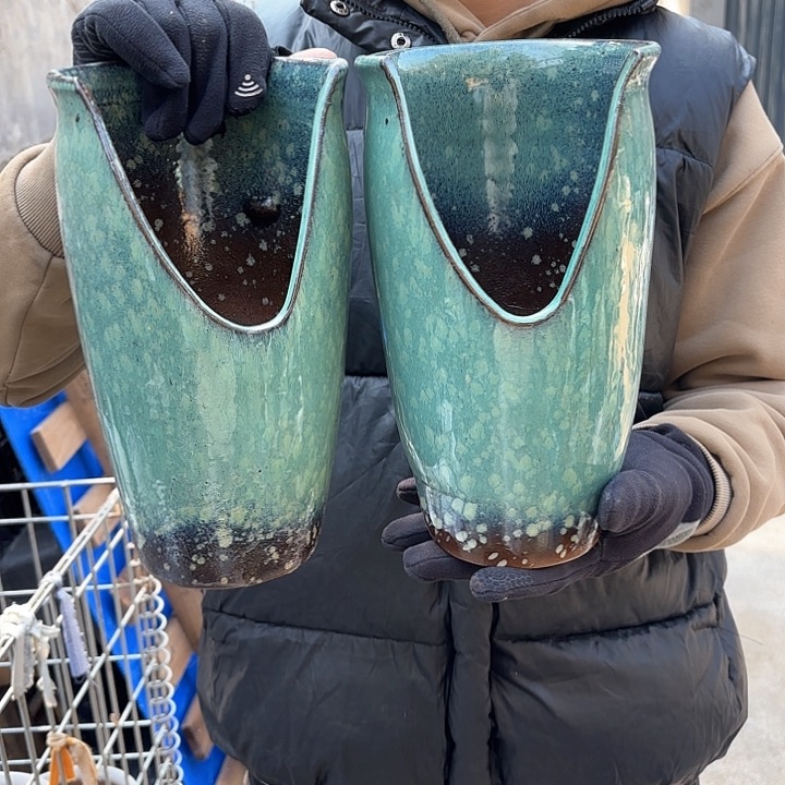 红陶缺口微瑕口径15高度25