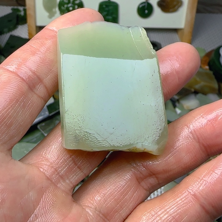 未镶嵌和田玉珠宝半成品东**起